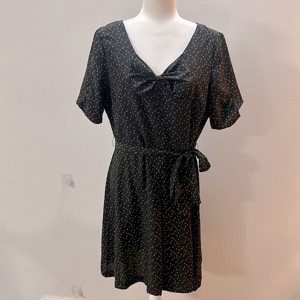 Bird Pattern Dress with Bow 👗